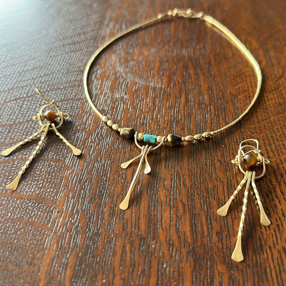 Turquoise,  tigers eye, gold colored, vintage dangle earrings and necklace set.